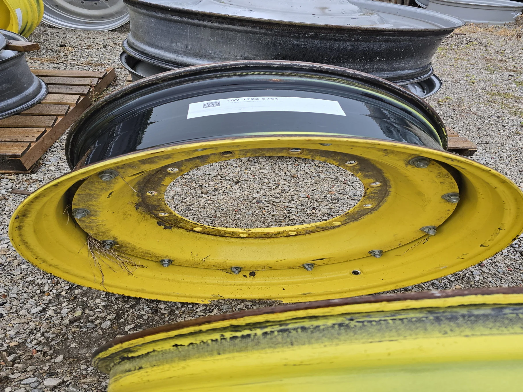 Used 15 X 34 Waffle 12-19.625 JD Yellow Wheel image 2