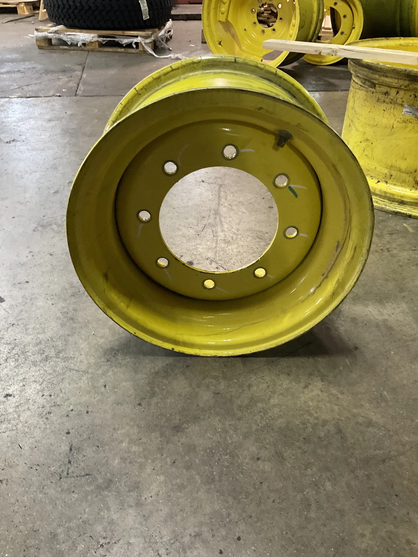 Used 9 x 18 8-10.82-8.78 6.5"BS Yellow Dual