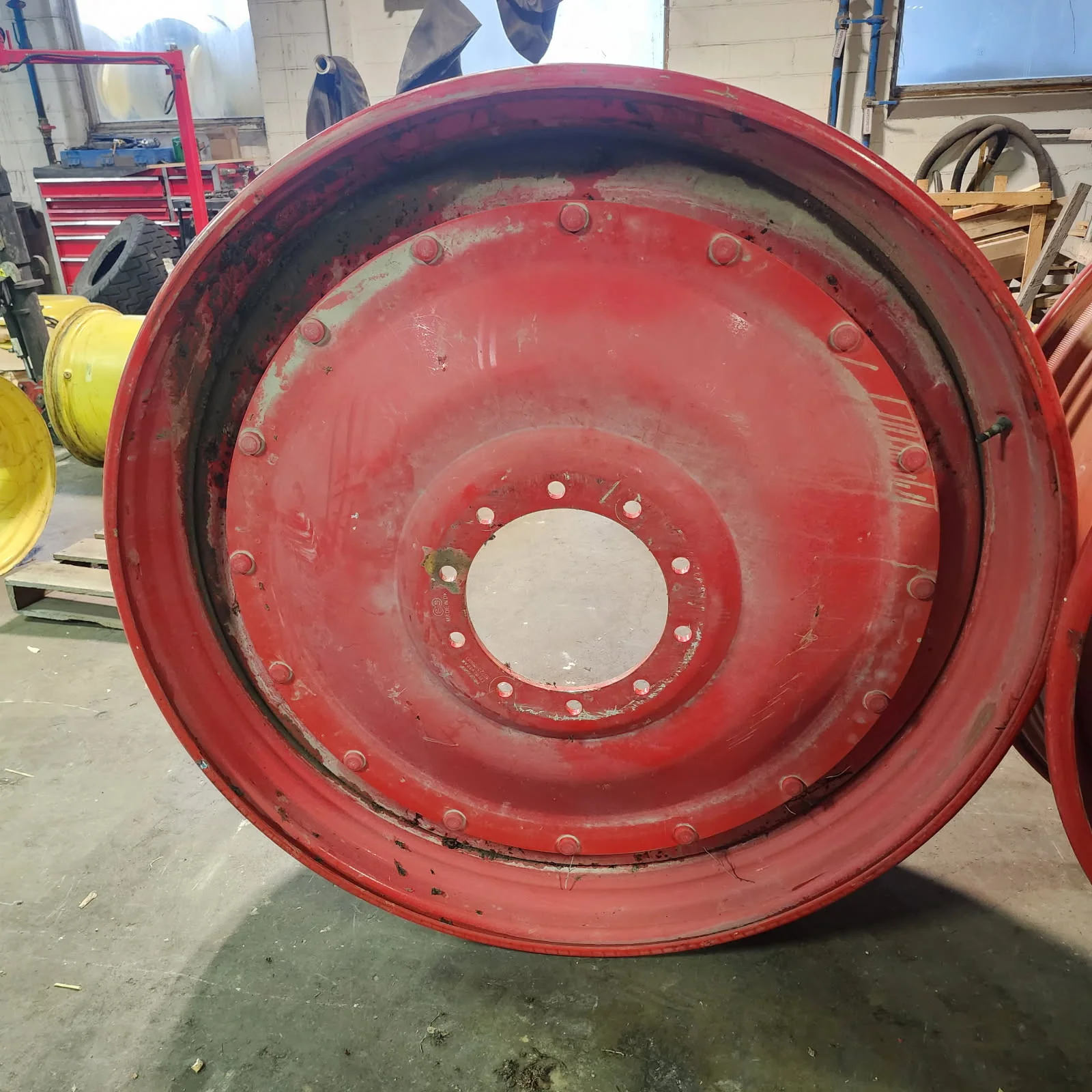 Take-Off 15 x 50 10-13.19-11.07 16"BS Red Rim & Rail Wheel