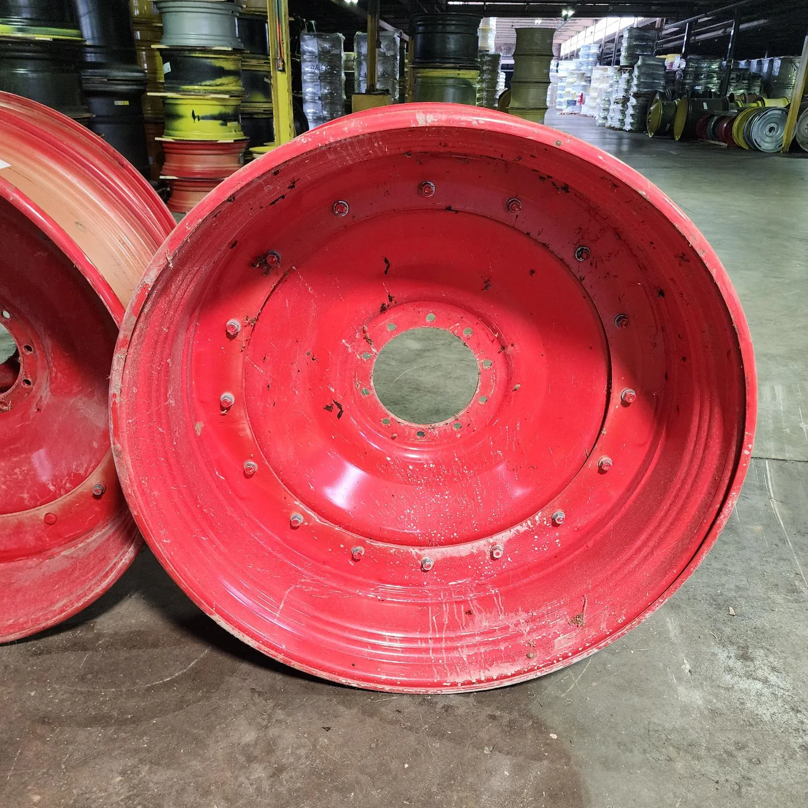 Take-Off 15 x 50 10-13.19-11.07 16"BS Red Rim & Rail Wheel image 2