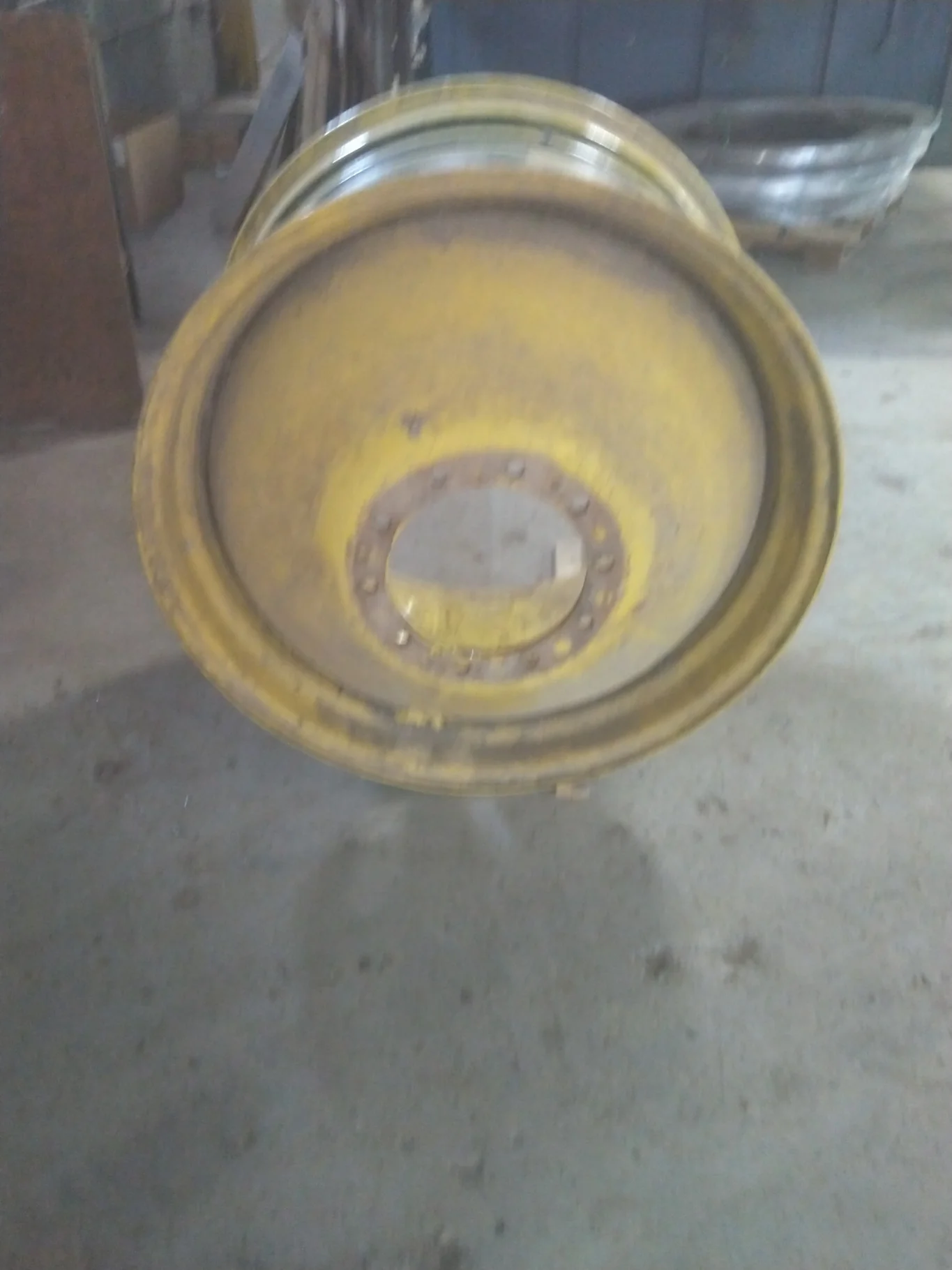 Used 23 x 38 10-13.19-11.07 Titan John Deere Dolly Dual Mild Rust Paint Is fair