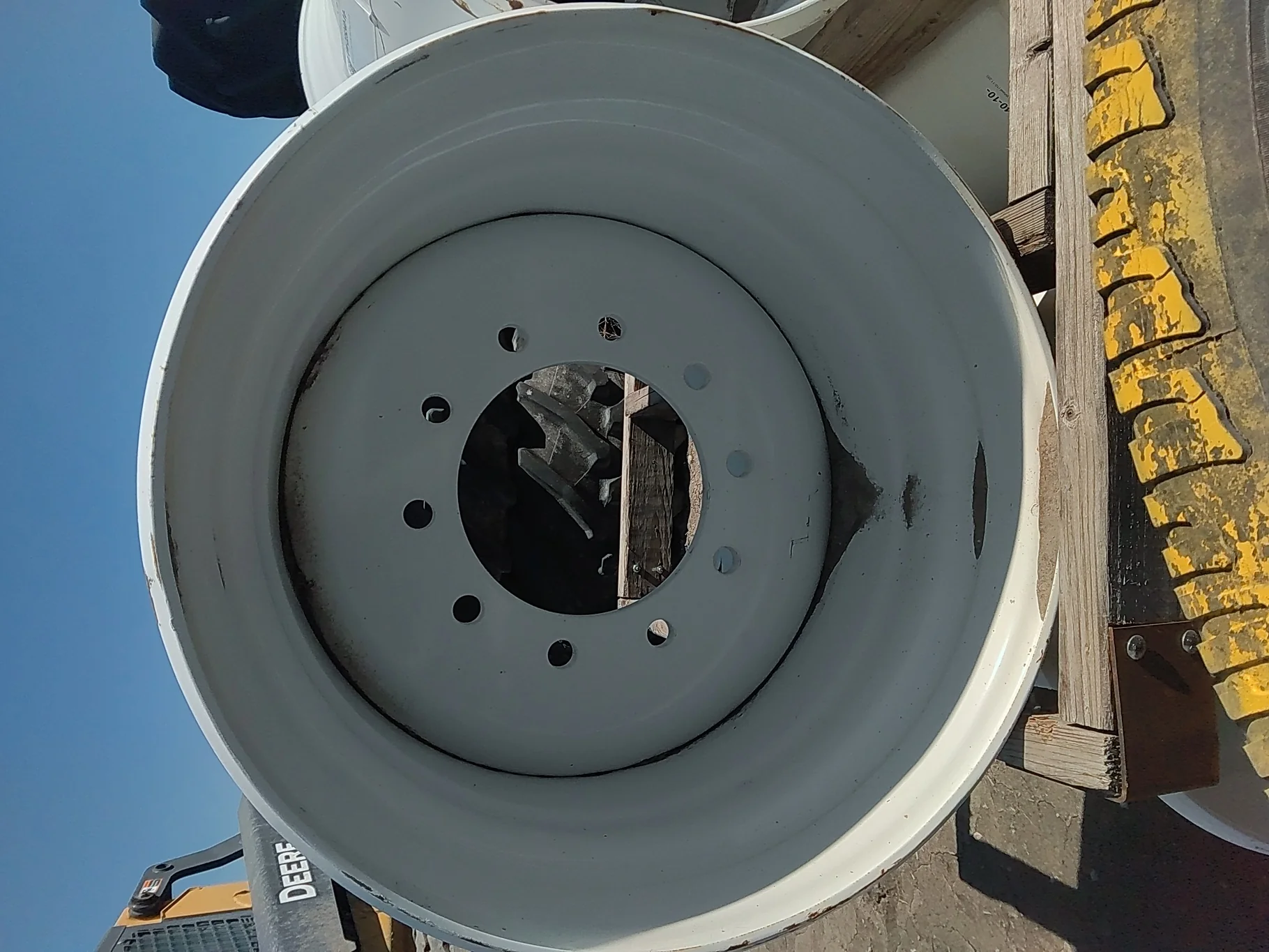 Used 24 X 22.5 10-10-11.25 GW 10 Hole Formed Plate Wheel () image 2