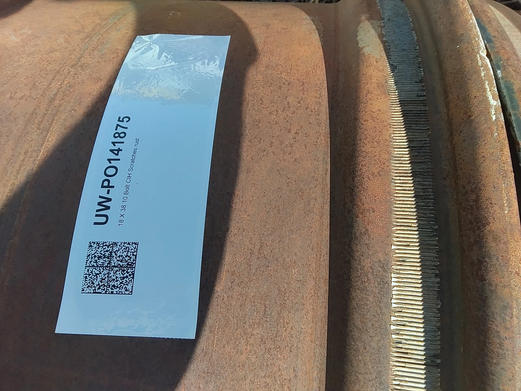 Used 18 X 38 10 Bolt CIH Scratches rust image 2