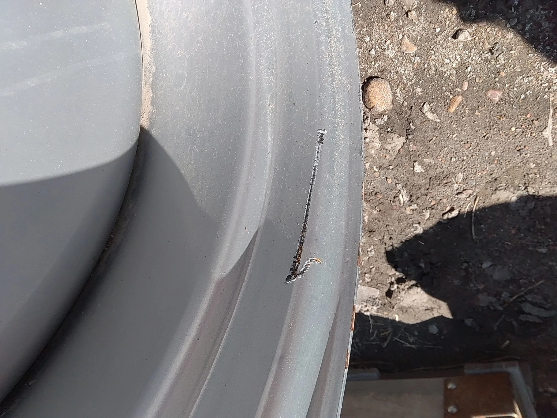 Used 18 X 38 10 Bolt CIH Scratches rust image 7