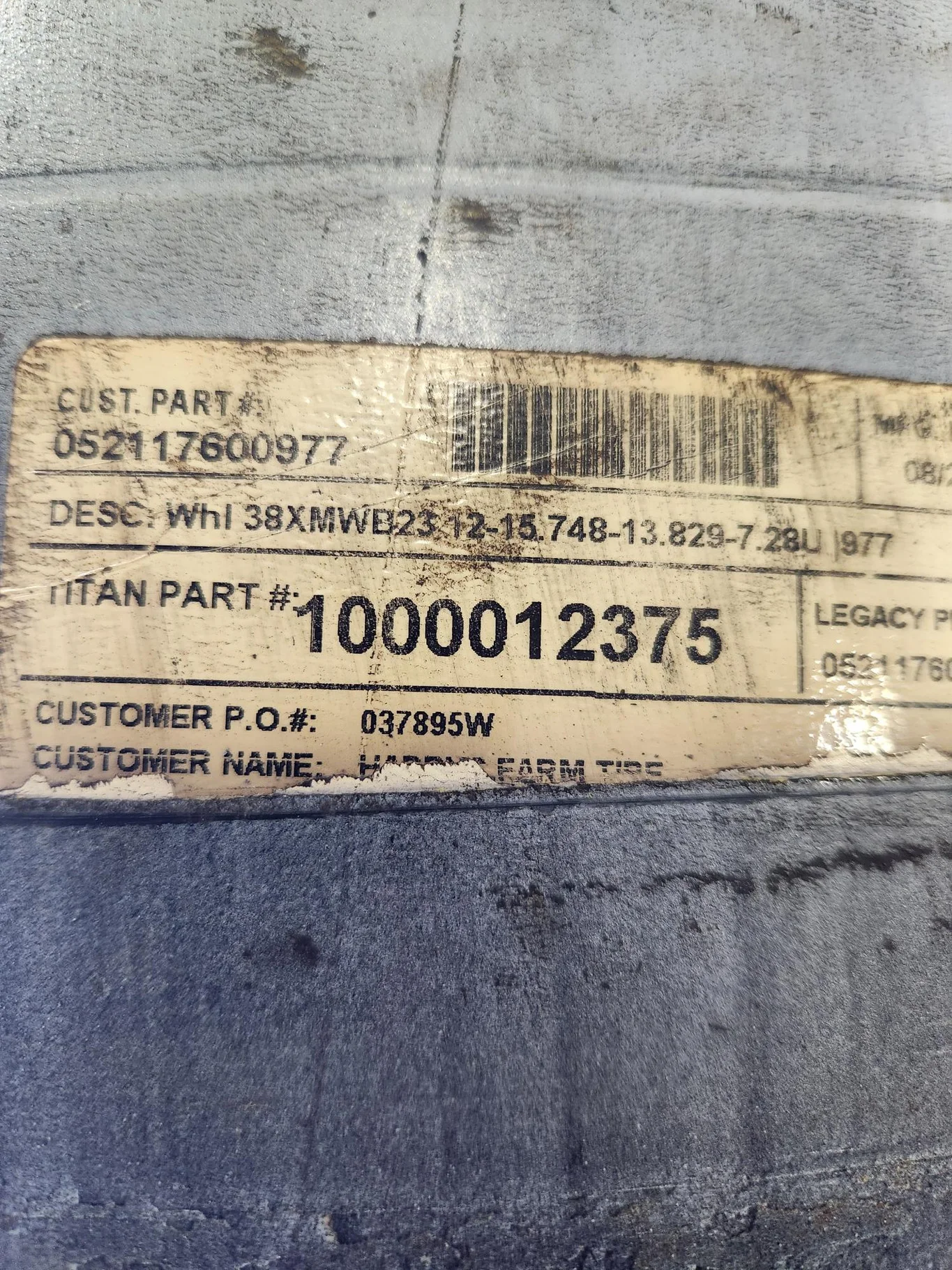 Used 23 x 38 12-15.748-13.829-7.28 Case Silver Sprayer Wheel