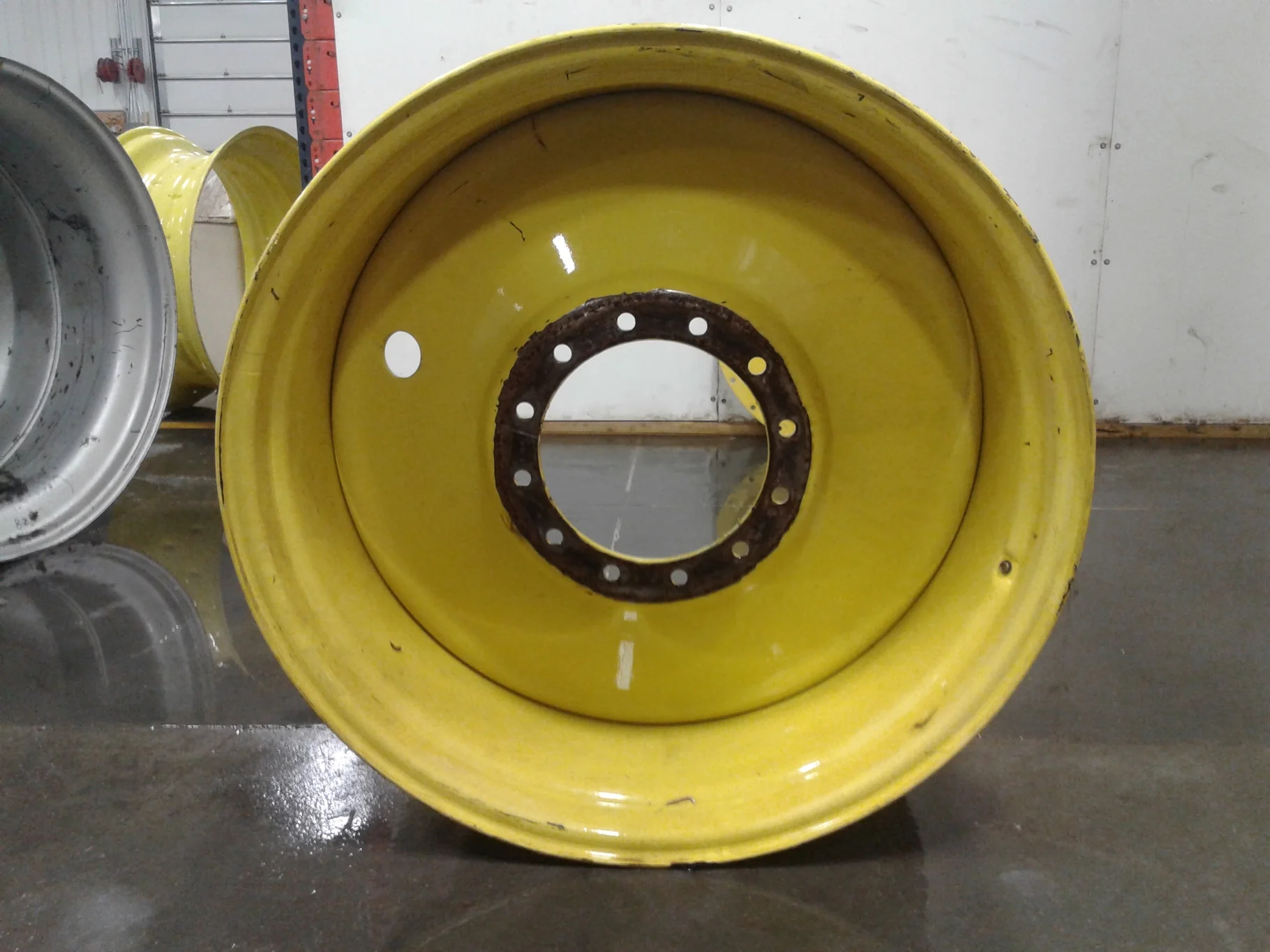 Used 23 X 38 JD 12 Bolt Sprayer Wheel