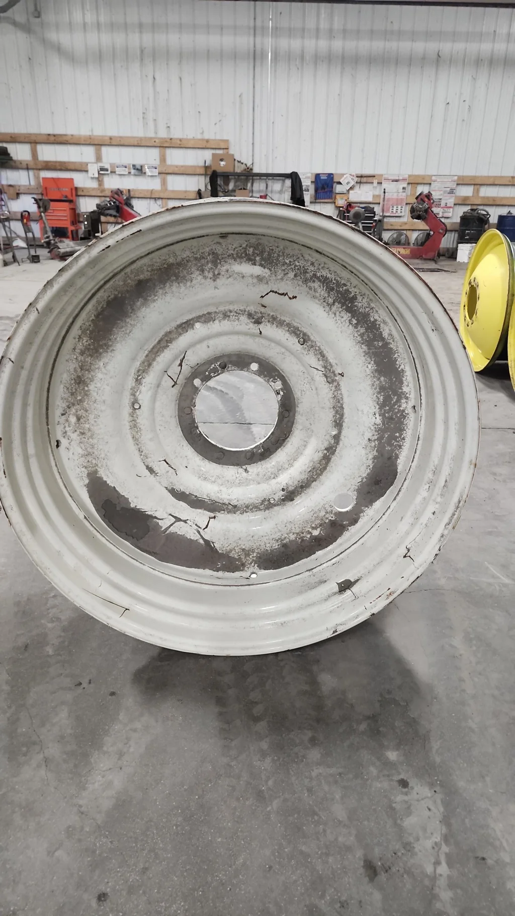 Used 15 X 50 10-13.19-11.07 -8.63 NH White Wheel image 2