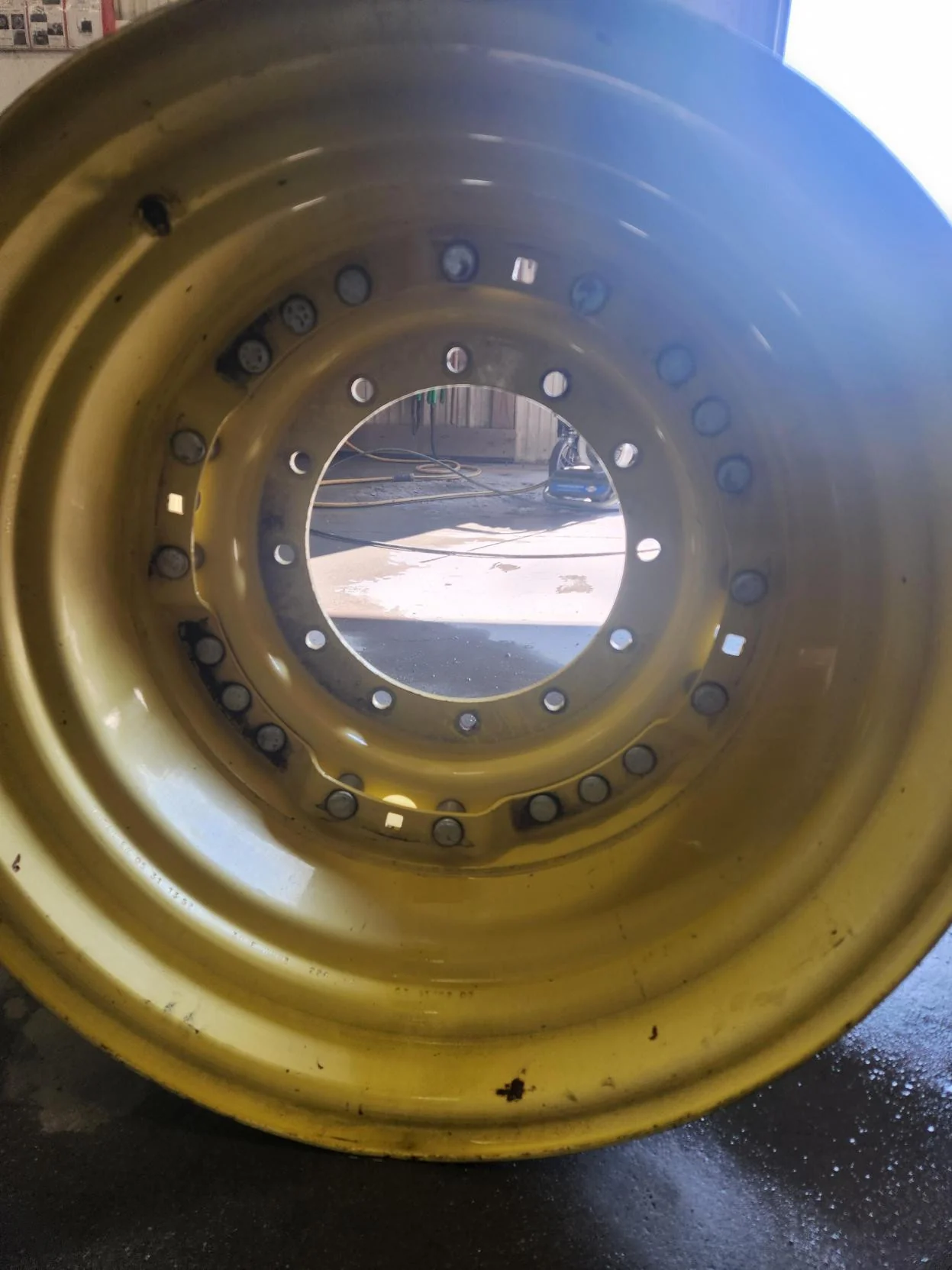 Used 20 X 30 12-16.732-14.640 Waffle 12 Bolt Yellow Wheel w/ Disc image 5