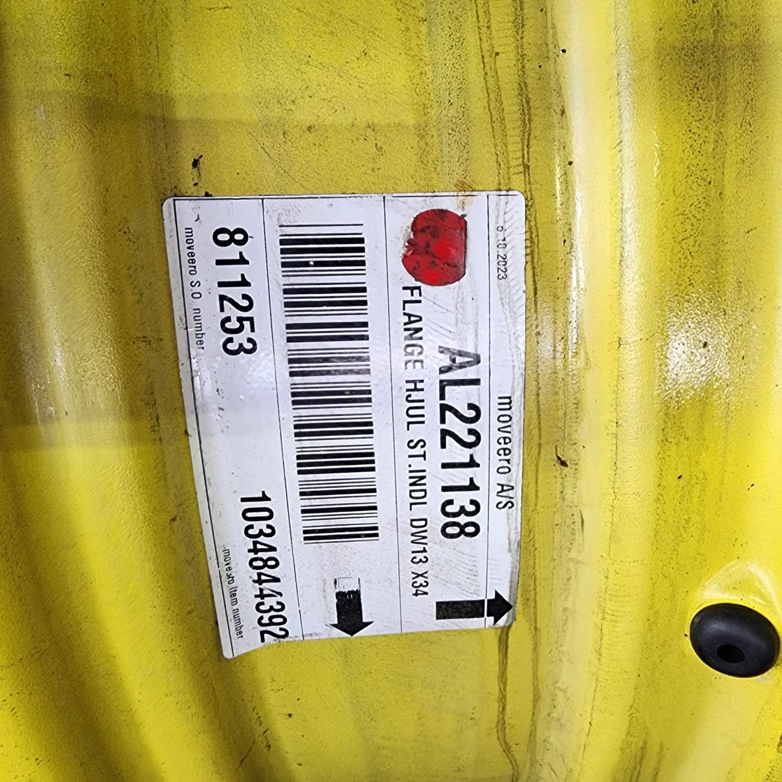 Used 13 X 34 10-13.19-11.07 4"BS 4/2 Rail Yellow Wheel w/ Disc image 2