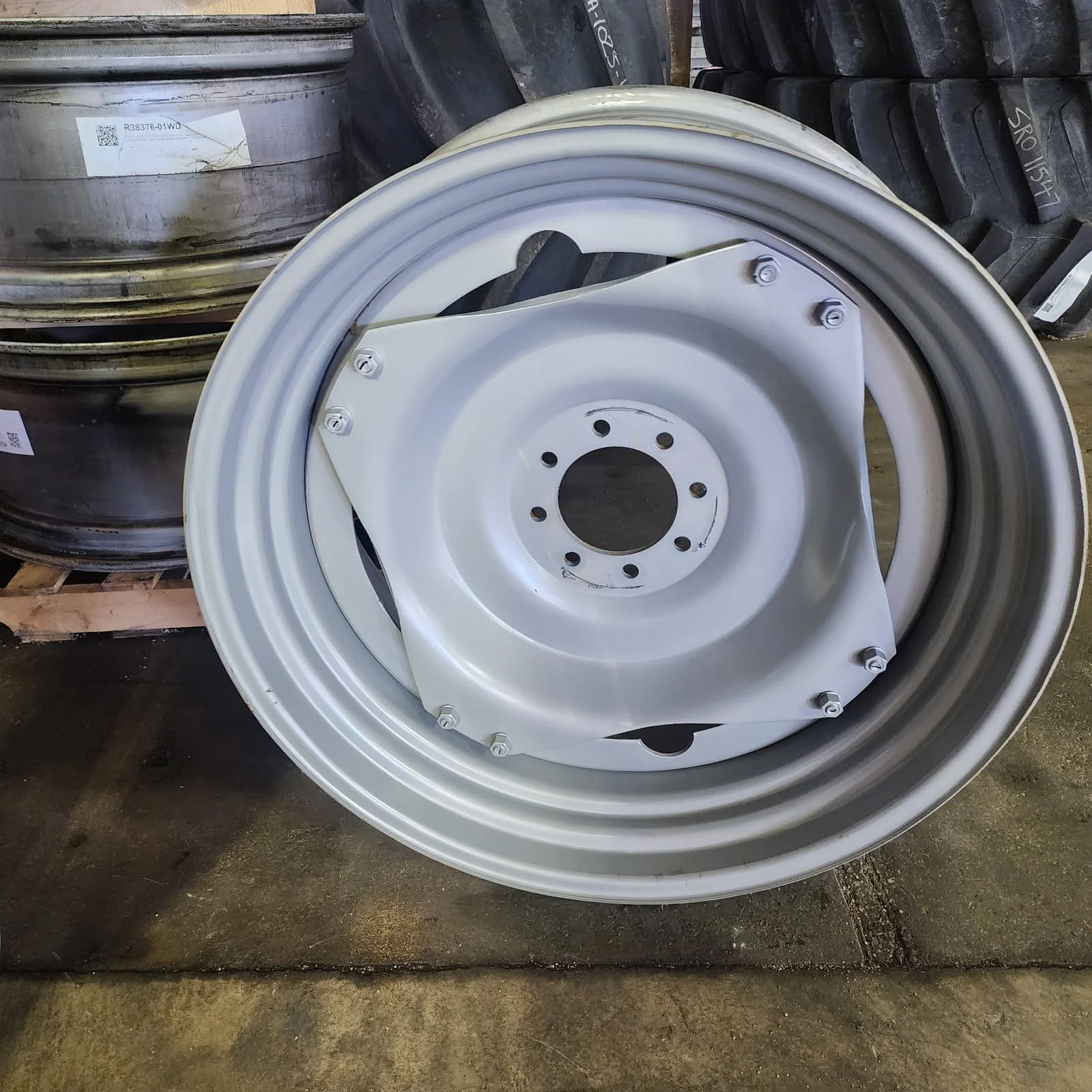 Take-Off 15 X 34 8-8-6 12"BS Pronar 4/2 Rail Silver Wheel w/ Disc image 3