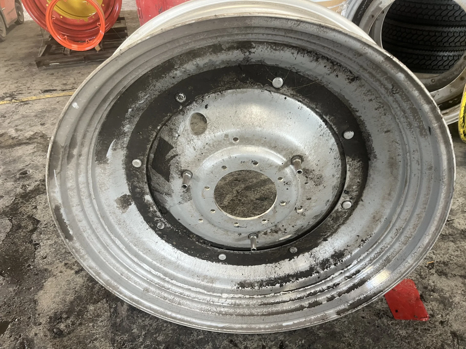 Take-Off 12 x 46 8-10.875-8.625 Case Silver Wheel w/ Disc
