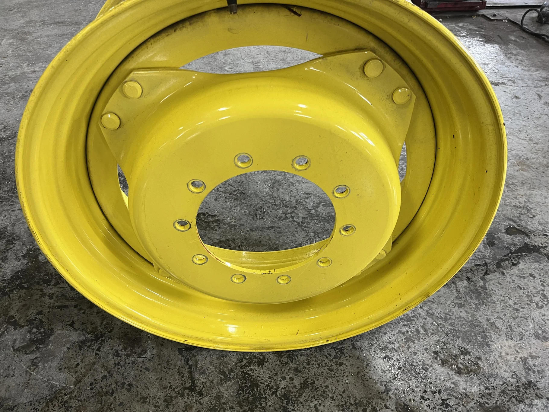 Take-Off 13 X 34 10-13.19-11.07 Rim & Rail Yellow Wheel w/ Disc image 4