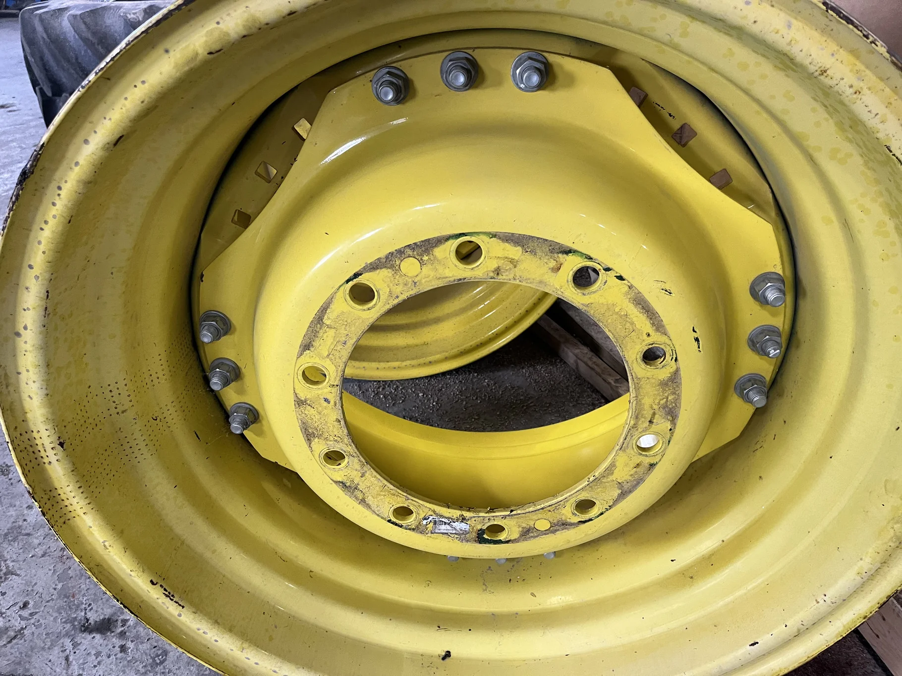 Used 20 X 30 10-13.19-11.07 Waffle 3 Bolt JD Yellow Wheel w/ Disc image 2