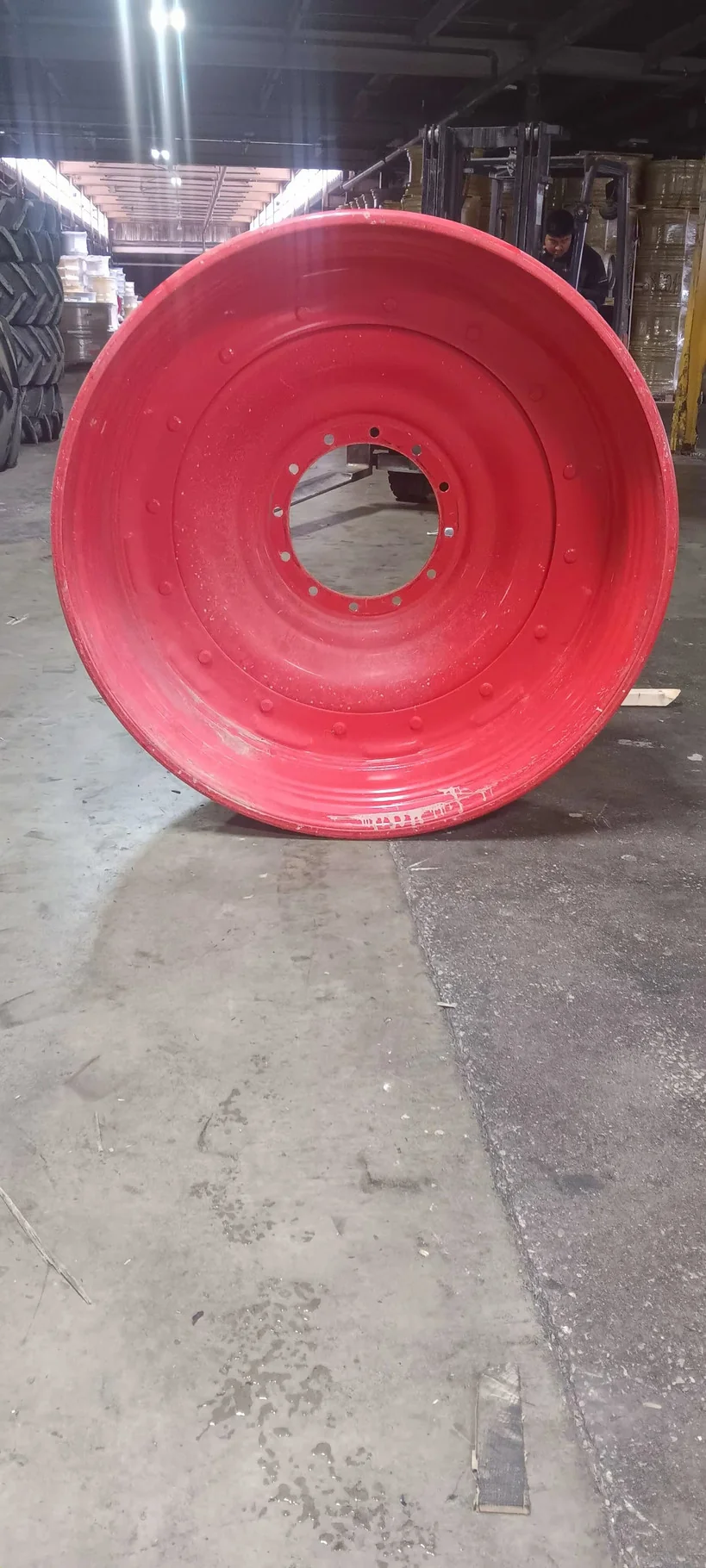 Used 15 X 50 12-16.732-14.620 Rim & Rail Fendt Red Wheel w/ Disc image 3