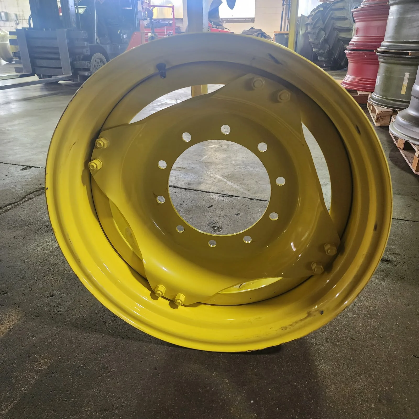 Take-Off 12 X 28 10-13.19-11.07 4/2 Rail Yellow Wheel w/ Disc image 2