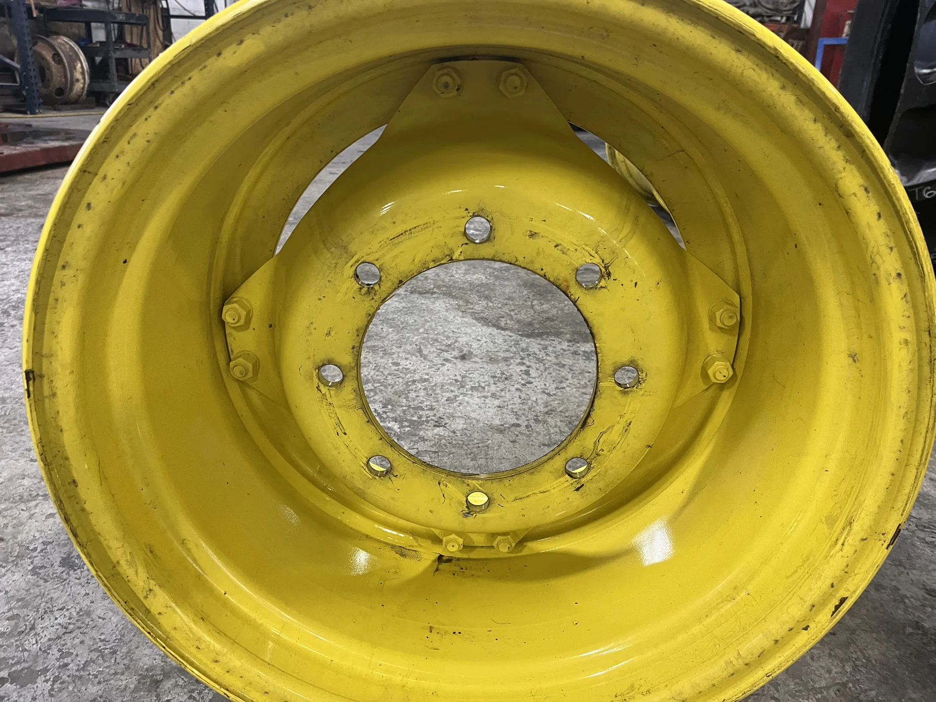 Used 16 X 24 8-10.82-8.78 JD Yellow Wheel w/ Disc