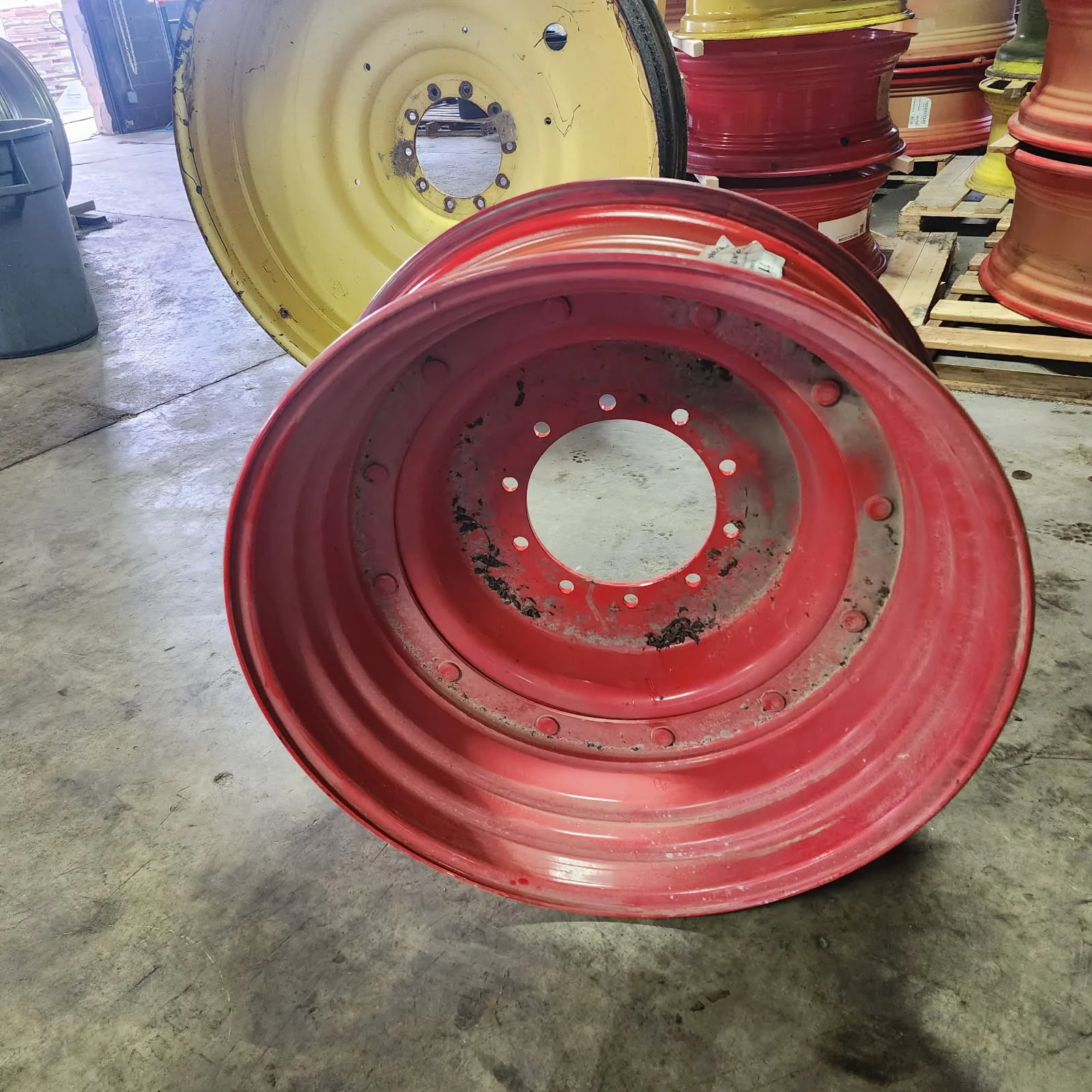 Take-Off 13 X 34 10-13.19-11.07 13"BS Rim & Rail Fendt Red Wheel w/ Disc