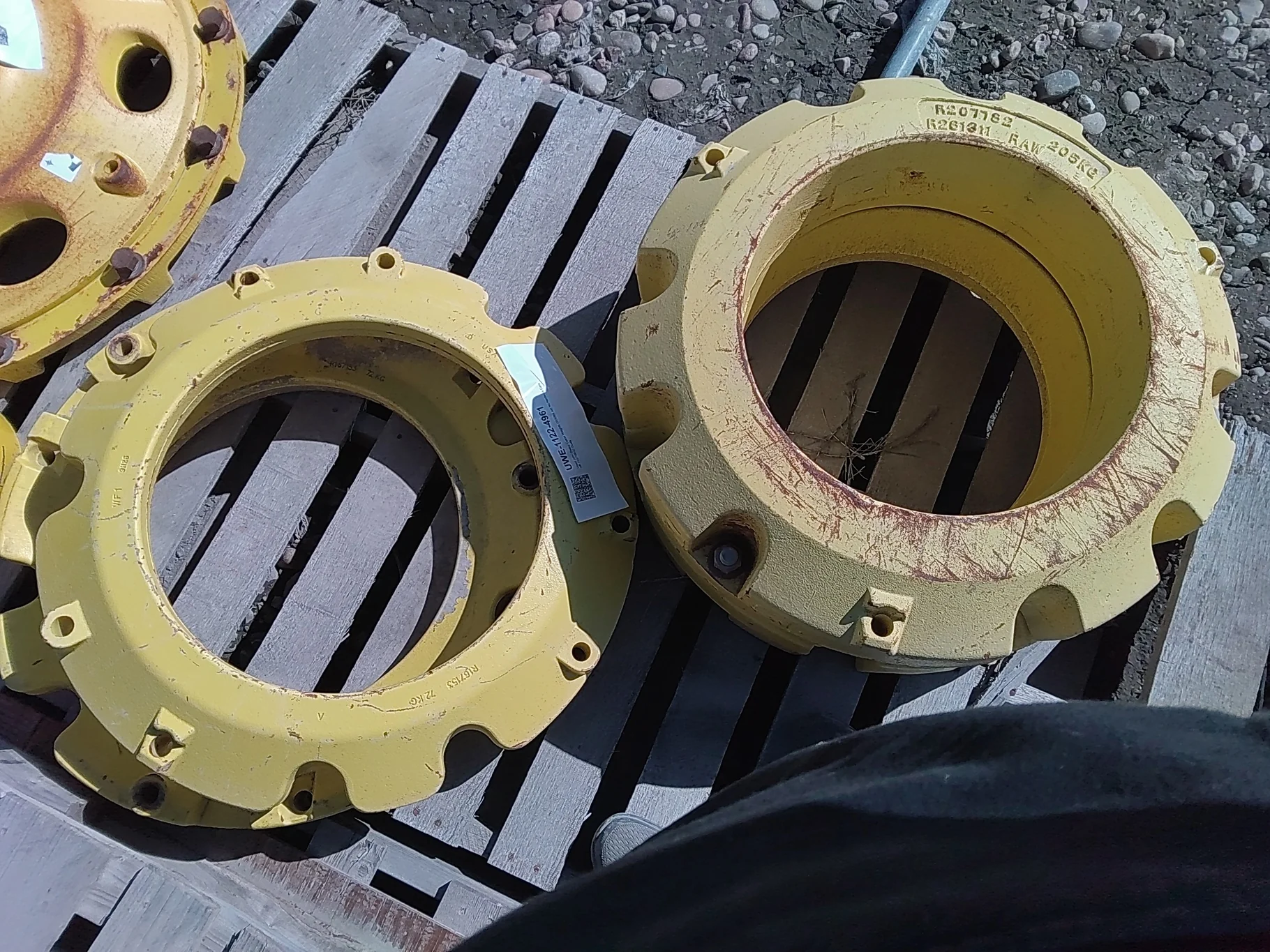 Used 554kg Weight John Deere Yellow No Hardware off 710/70R42 Duals image 2