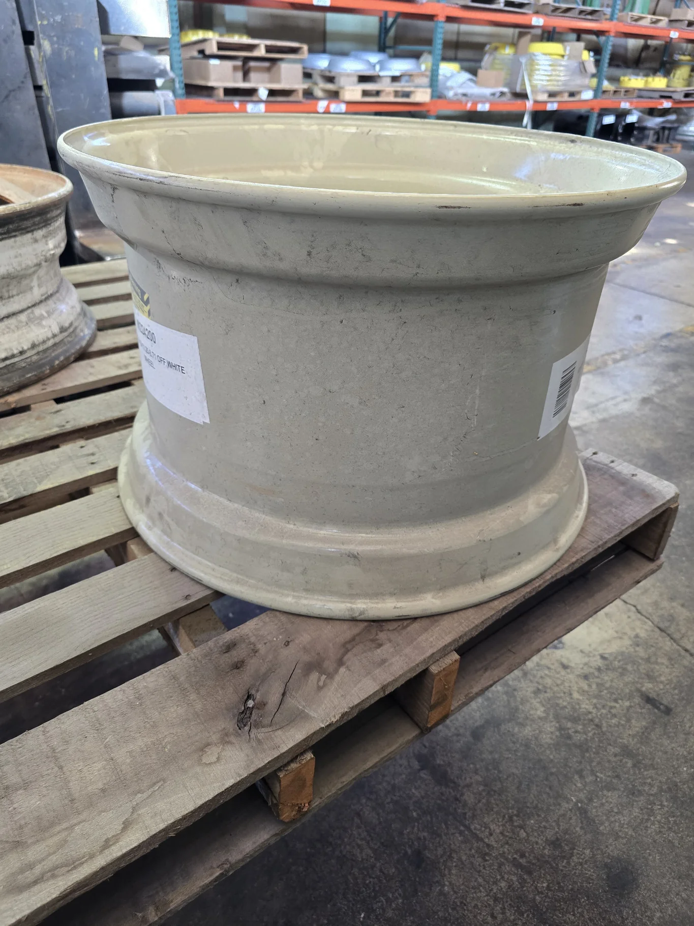 13.5 X 22.5 10-11.25-8.71 OFF WHITE WHEEL image 2