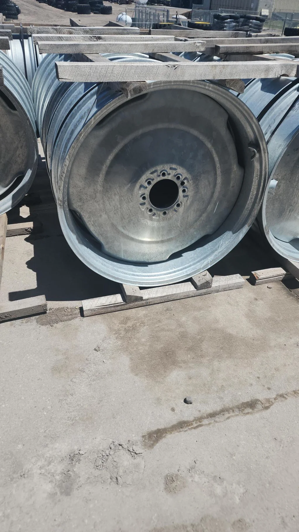 10 X 38 8-8-6 +1.72 OFFSET GALVANIZED REINFORCED CENTER IRRIGATION WHEEL