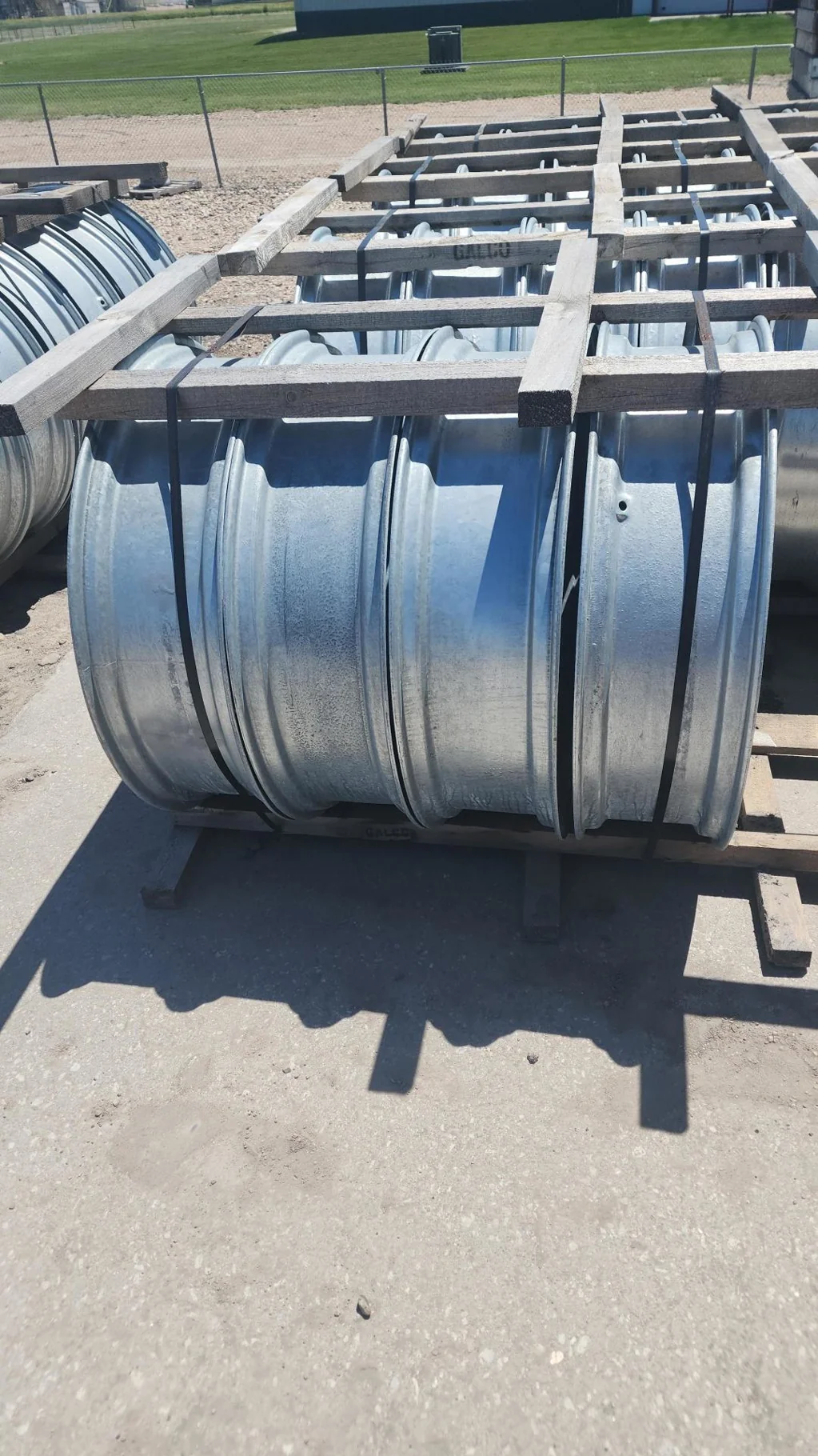 10 X 38 8-8-6 +1.72 OFFSET GALVANIZED REINFORCED CENTER IRRIGATION WHEEL image 3