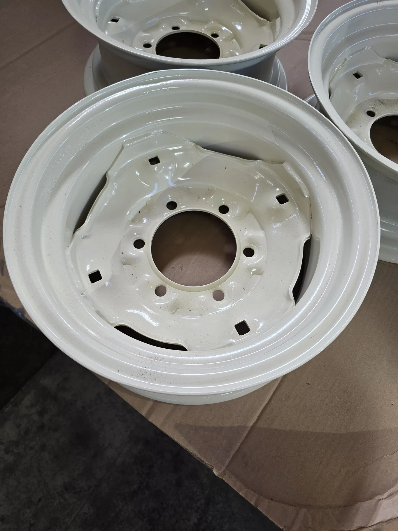 6 X 14 6-6-4.62-1.12IN OFF WHITE WHEEL
