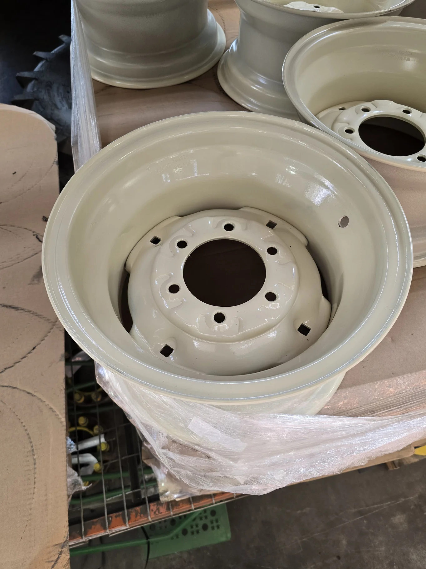 8 X 15 6-6-4.625-.16IN OFF WHITE WHEEL